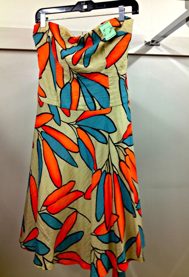Thrift Shop Style:10 Bright and Breezy Summer Dresses for Less