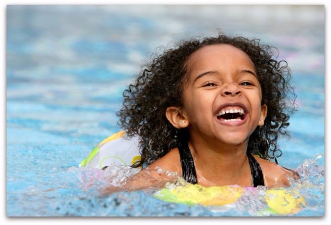 Don’t Bug Out! 5 Natural Ways to Keep Your Family Healthy & Well This Summer